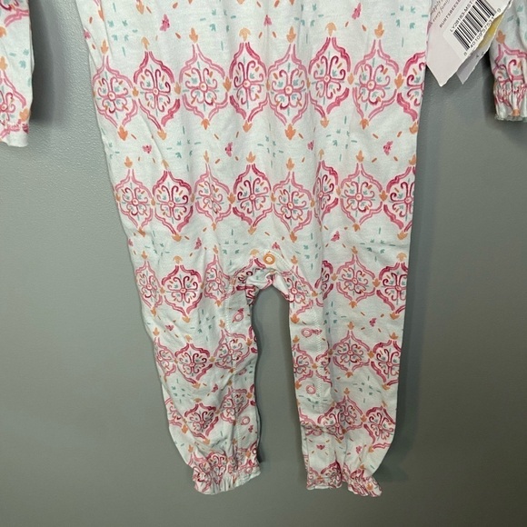 NWT Burt’s Bees Baby Ruffle Collar Onesie One Piece - Picture 5 of 10